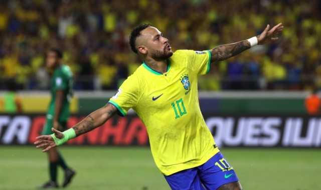 世界杯数据中心-费迪南德：不敢相信内马尔落选巴西队名单，希望安帅带他去世界杯